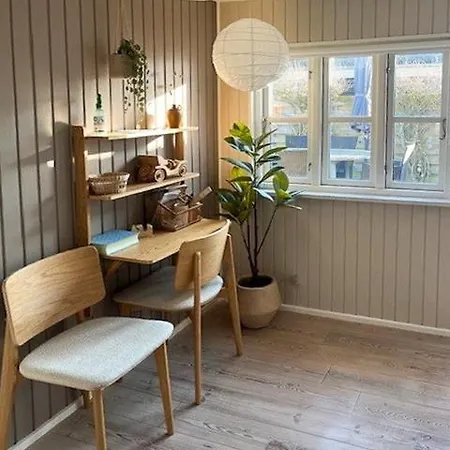 Summer House 25 Metres From Kattegat Coast Vakantiehuis Nyborg