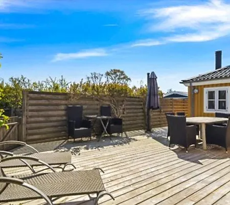 Summer House 25 Metres From Kattegat Coast Vakantiehuis Nyborg